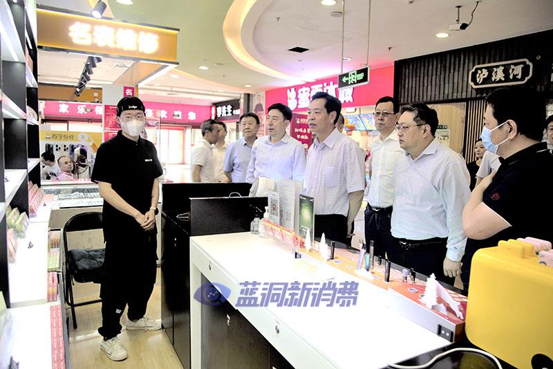 国家局徐副局长在北京市局调研：走访部分电子烟零售客户
